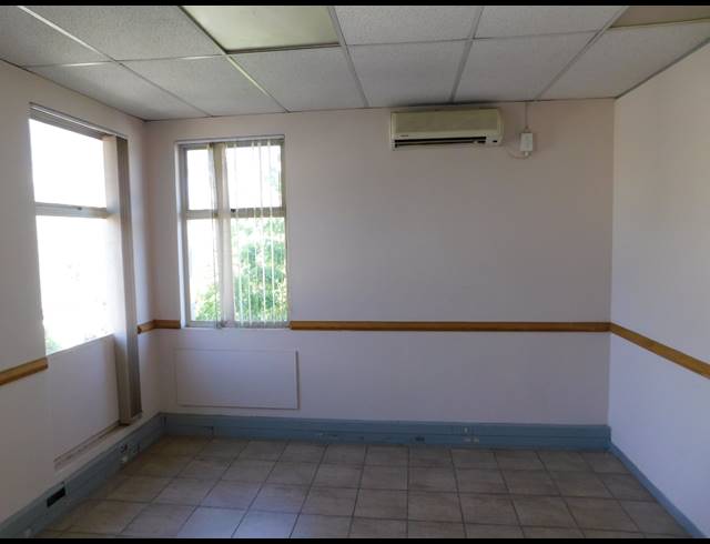 162M² OFFICE TO LET IN BORDEAUX